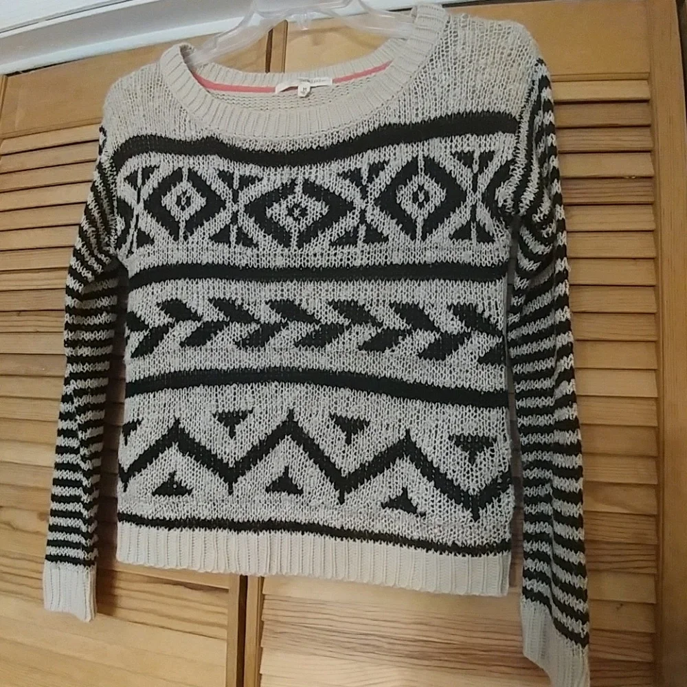 REWIND Cozy Soft Black & Cream Sweater M
